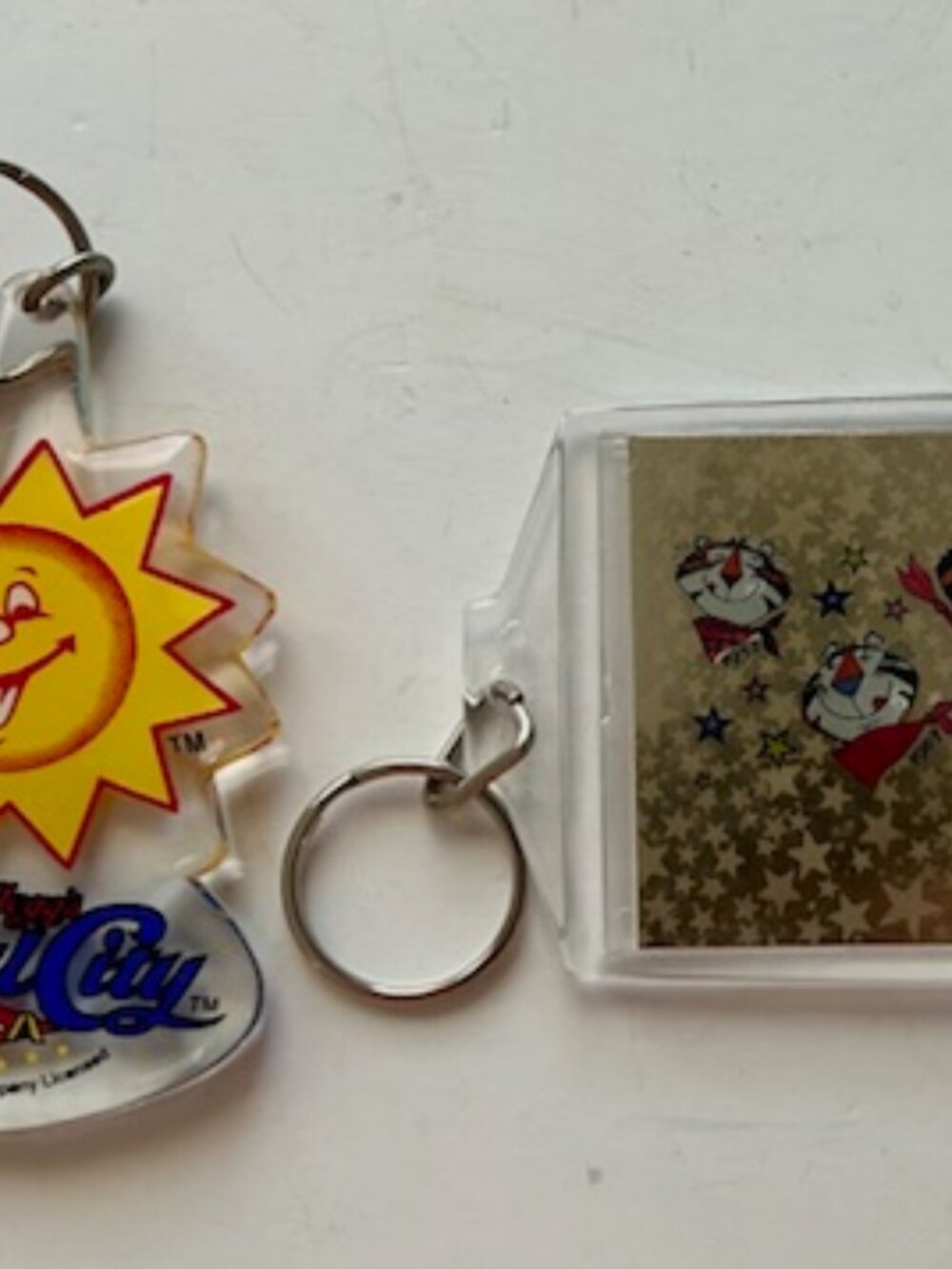 Rare Kellogg’s Cereal City Vintage 1999 Set of Two Key Chains
